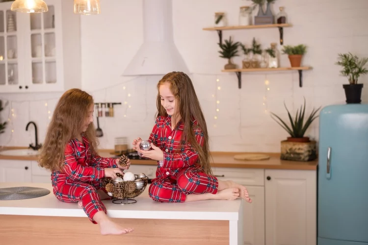 A Small Toy Kitchen or Play Set